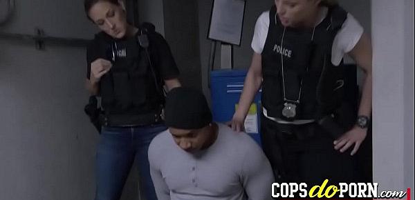  Black thief is banging a hot MILF with big boobs in doggystyle.